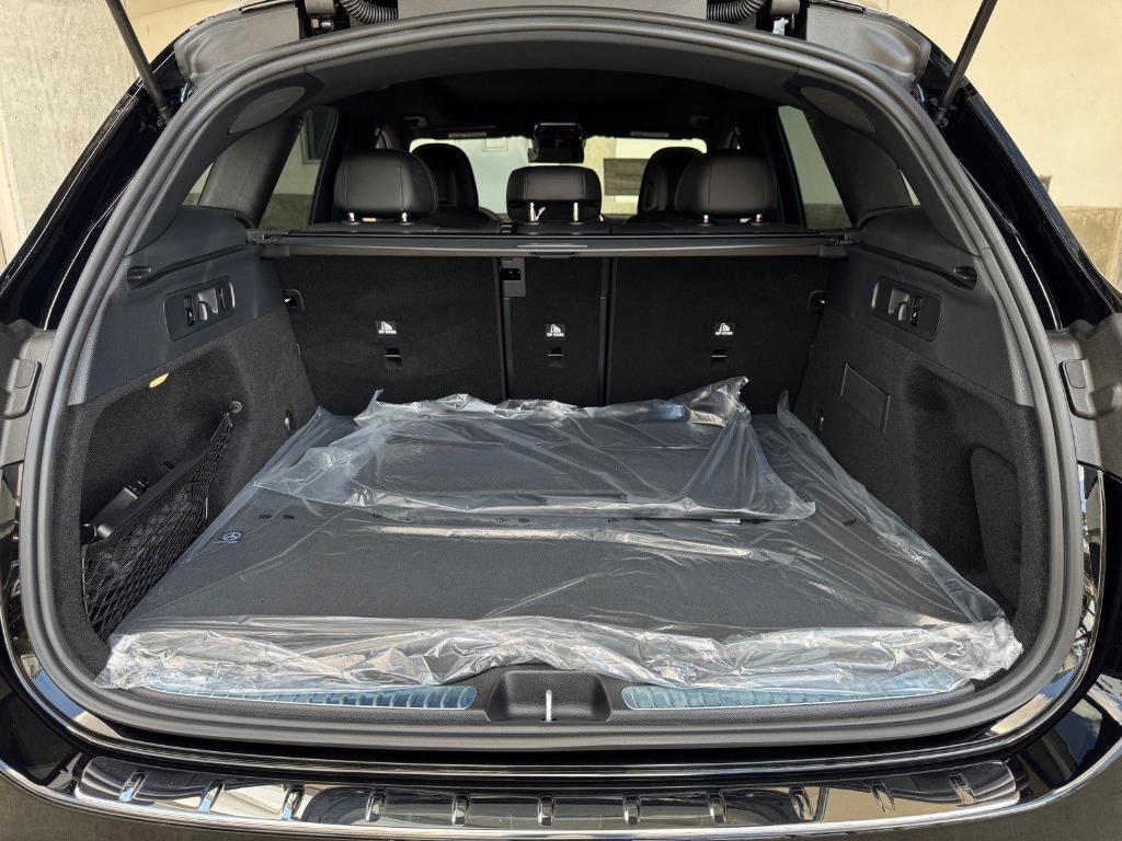 new 2026 Mercedes-Benz GLC 300 car, priced at $53,190