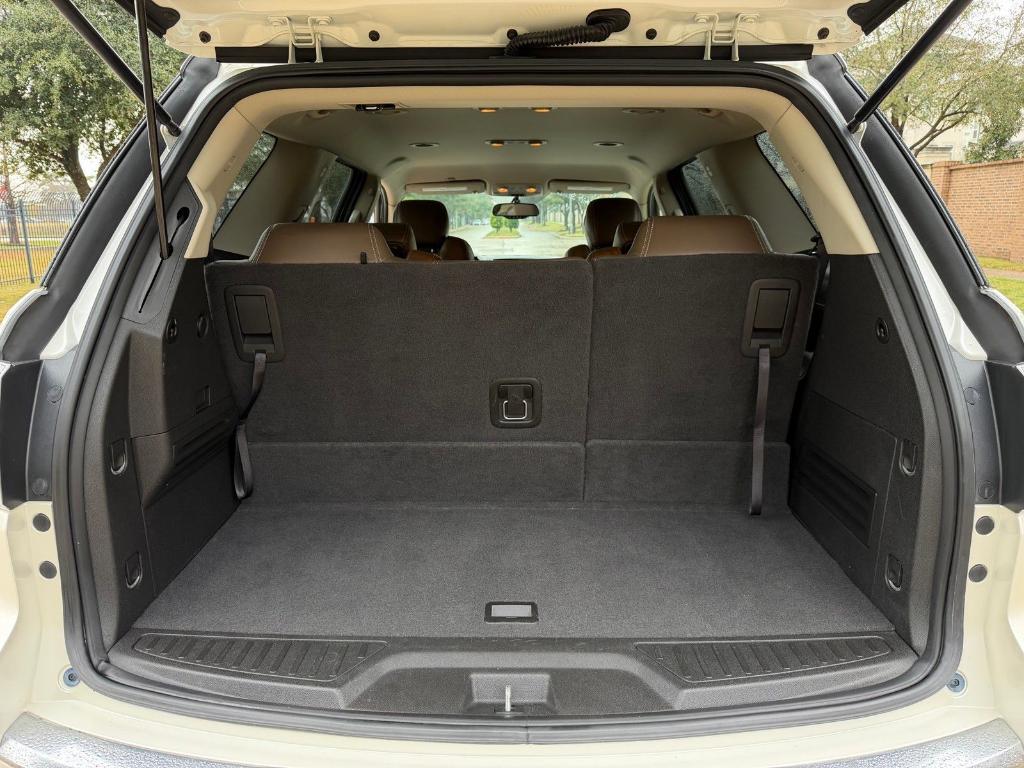 used 2015 GMC Acadia car, priced at $10,440