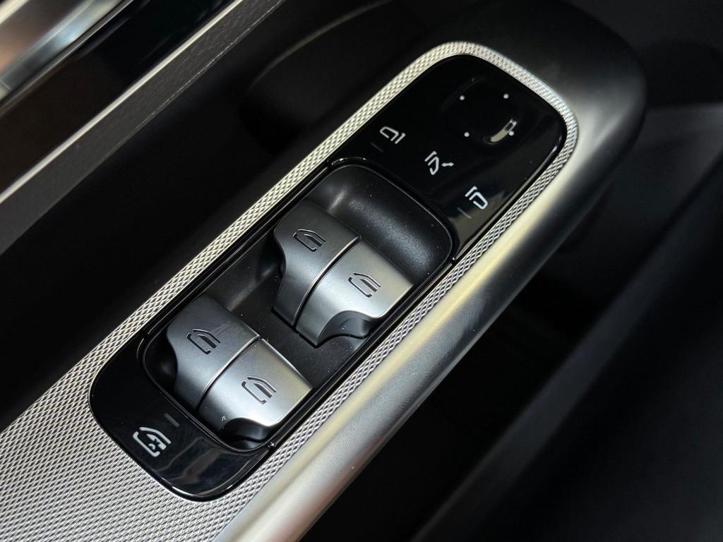 new 2026 Mercedes-Benz GLC 300 car, priced at $56,085