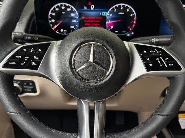 new 2025 Mercedes-Benz GLB 250 car, priced at $46,985