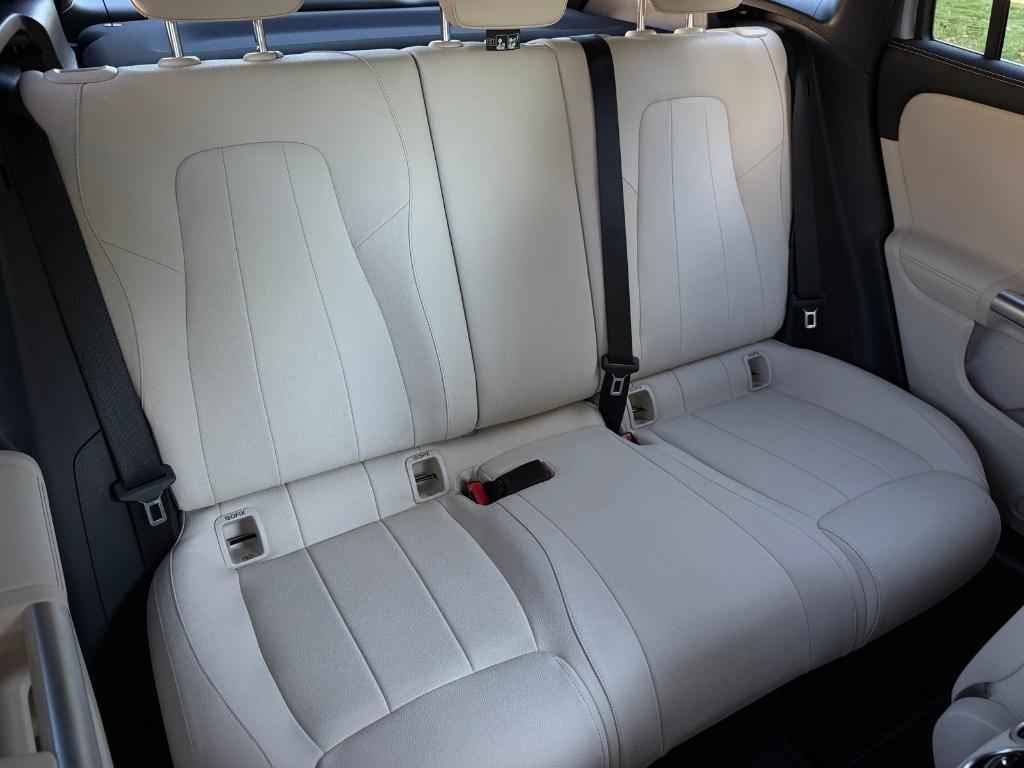 used 2025 Mercedes-Benz GLA 250 car, priced at $37,880