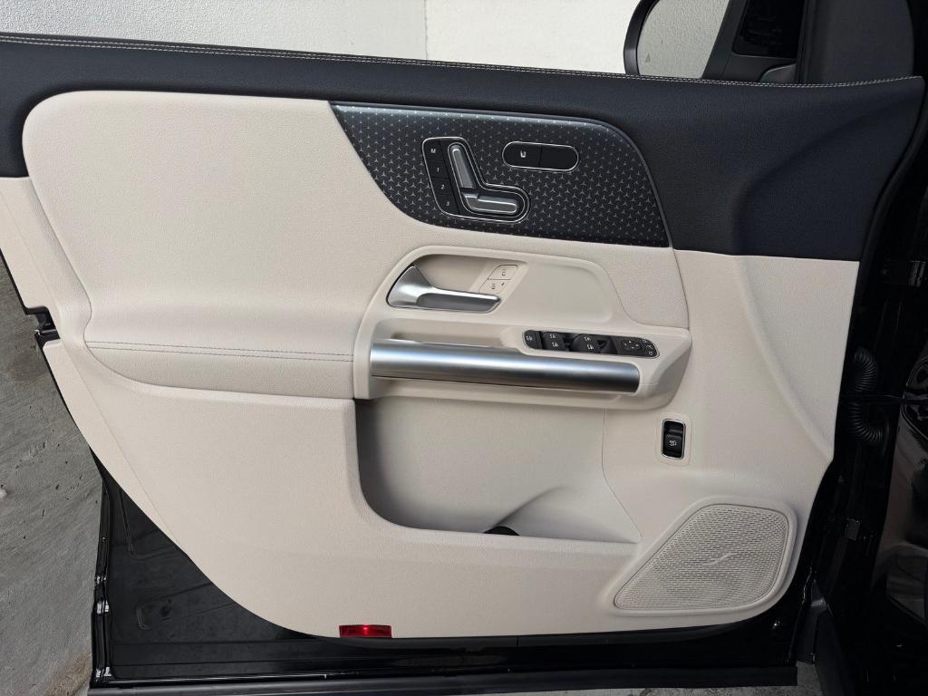 new 2026 Mercedes-Benz GLA 250 car, priced at $47,345