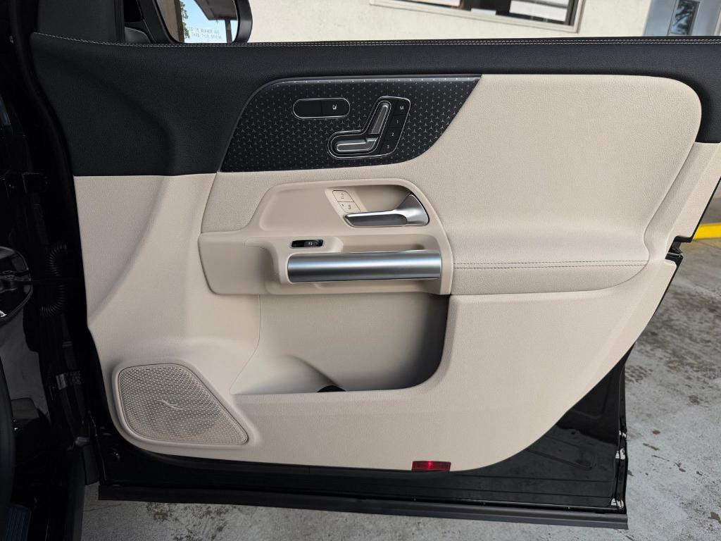 new 2026 Mercedes-Benz GLA 250 car, priced at $47,345