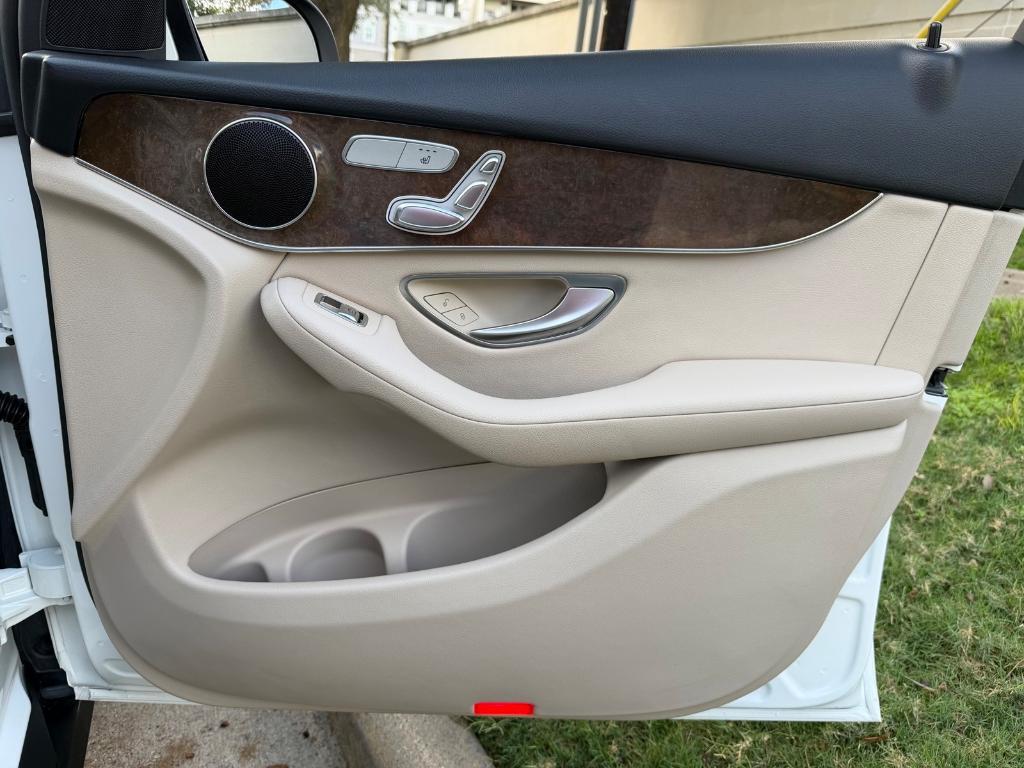 used 2019 Mercedes-Benz GLC 300 car, priced at $19,880