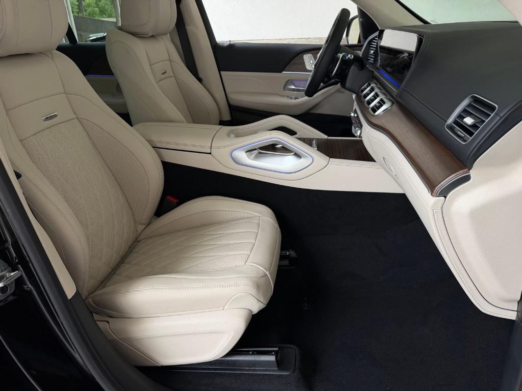 new 2026 Mercedes-Benz AMG GLE 53 car, priced at $104,605