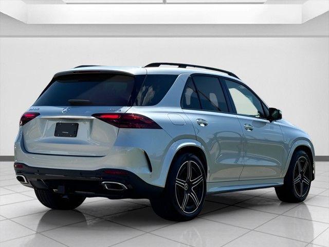 new 2025 Mercedes-Benz GLE 580 car, priced at $86,988