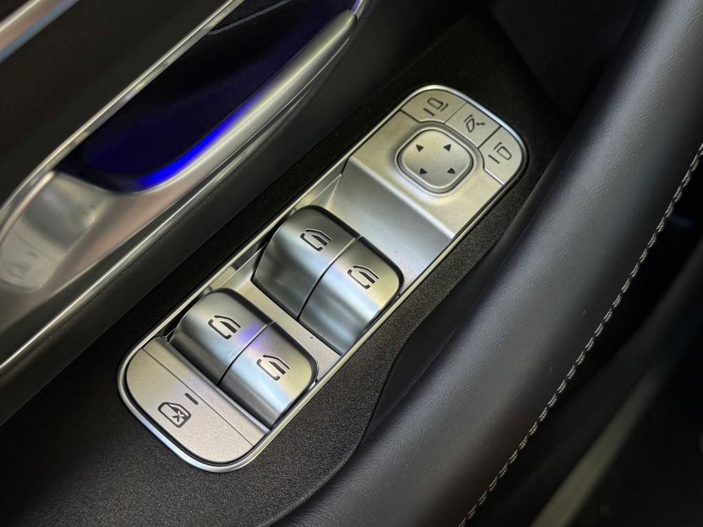 new 2026 Mercedes-Benz AMG GLE 53 car, priced at $102,305