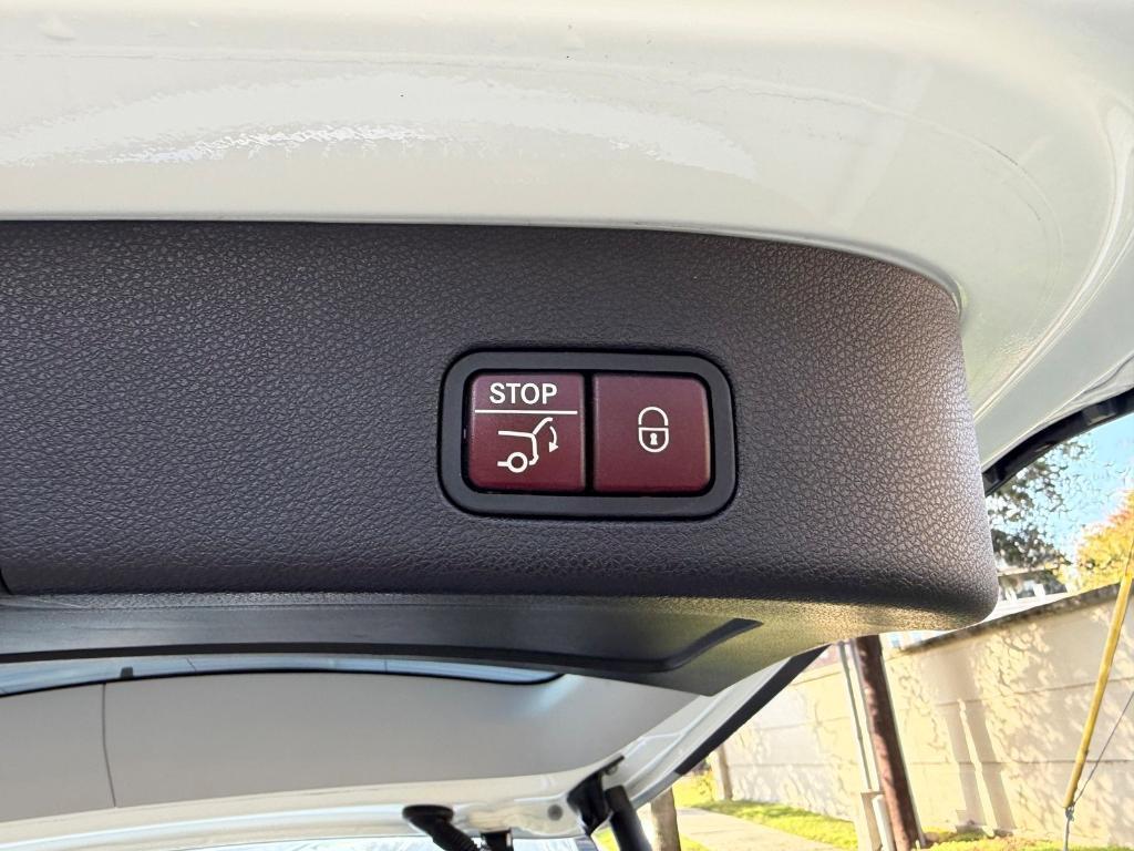 used 2017 Mercedes-Benz GLS 550 car, priced at $20,880