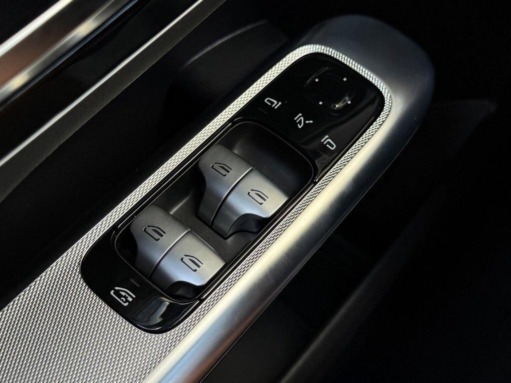 new 2026 Mercedes-Benz GLC 300 car, priced at $58,140