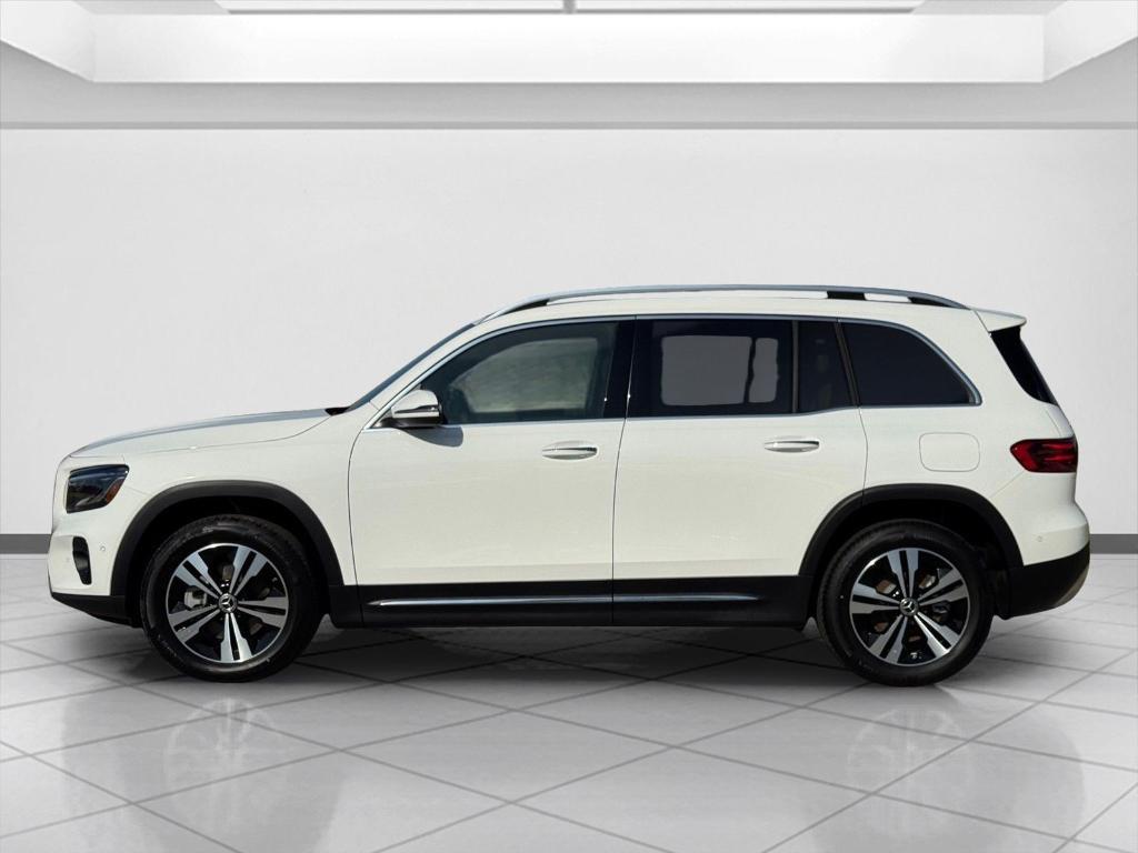 new 2025 Mercedes-Benz GLB 250 car, priced at $49,595