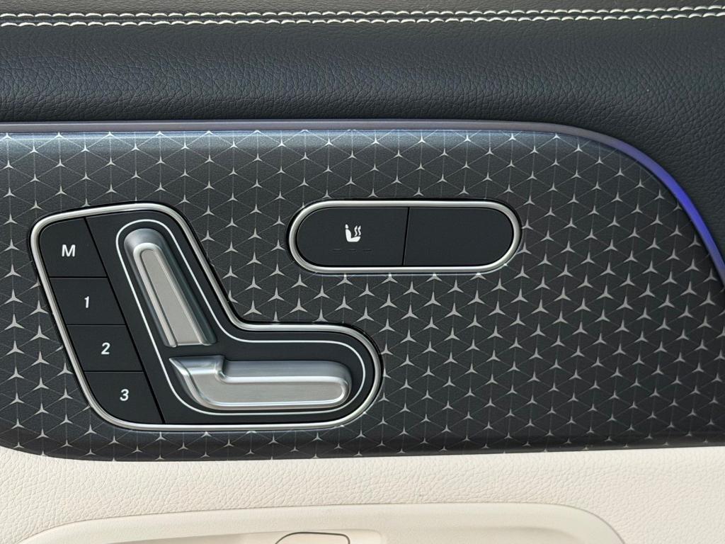 new 2026 Mercedes-Benz GLB 250 car, priced at $53,710