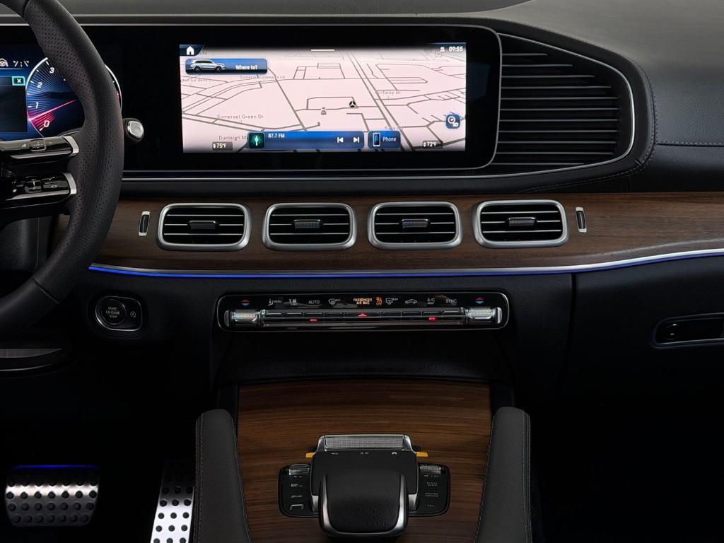 new 2025 Mercedes-Benz GLS 450 car, priced at $95,725
