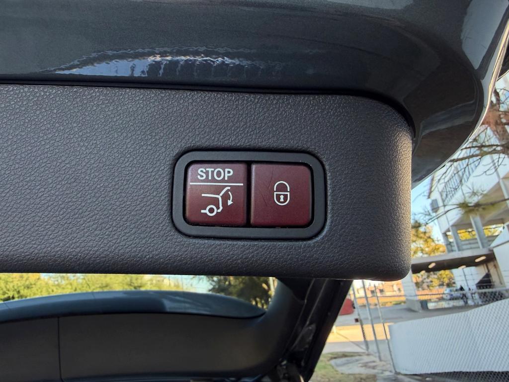 used 2017 Mercedes-Benz GLE 350 car, priced at $17,880