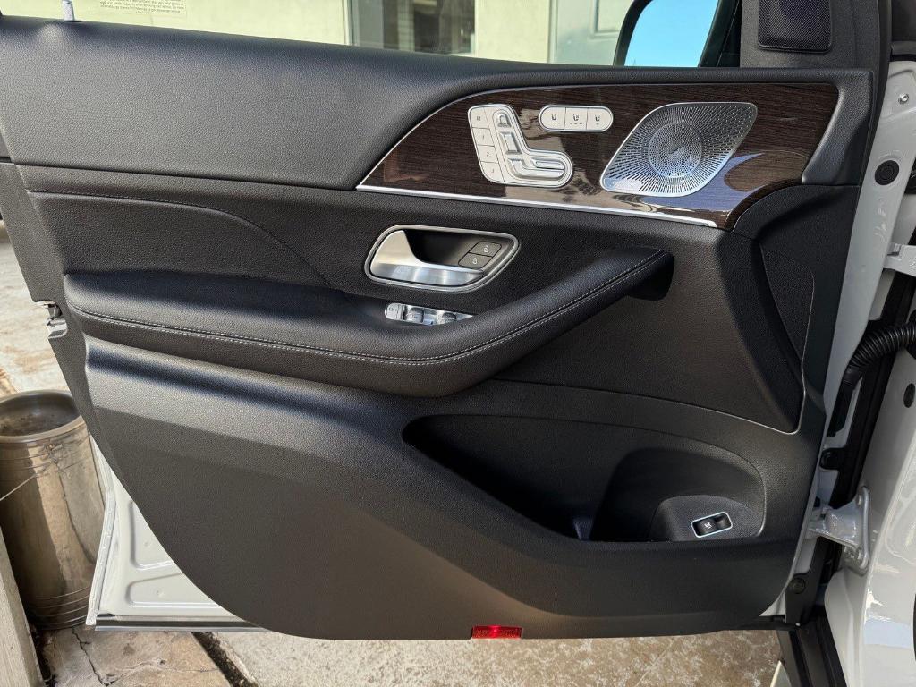 new 2026 Mercedes-Benz GLE 450 car, priced at $83,000