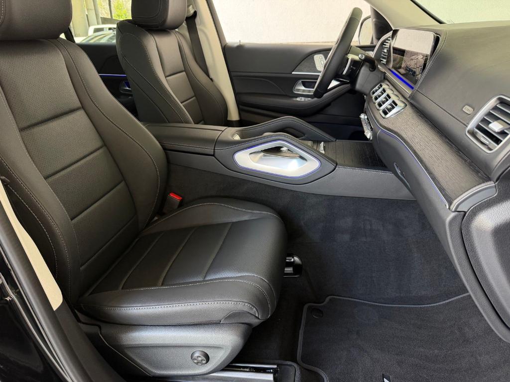 new 2026 Mercedes-Benz GLS 450 car, priced at $101,330