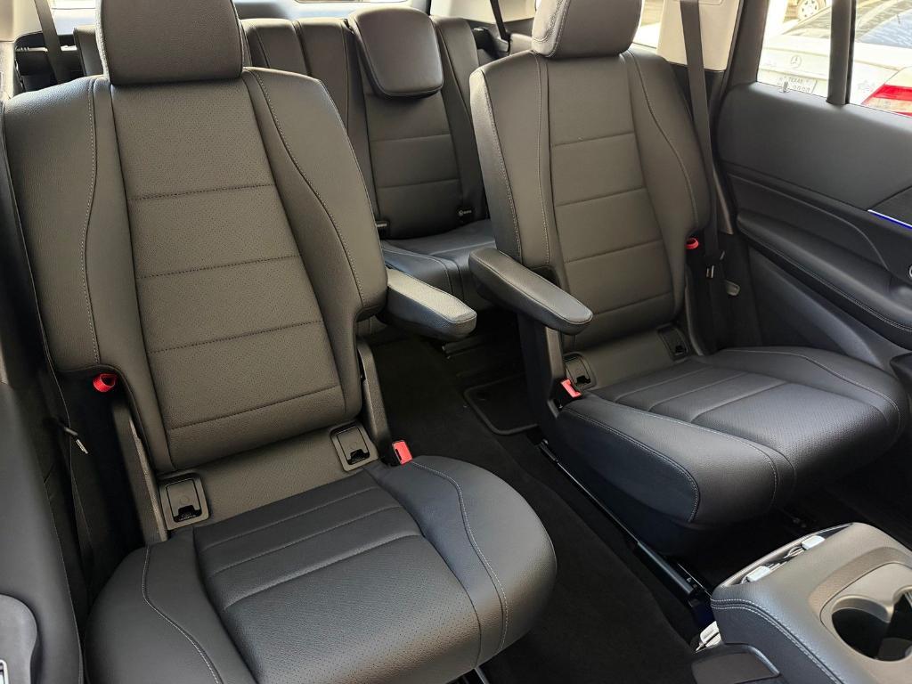 new 2026 Mercedes-Benz GLS 450 car, priced at $101,330