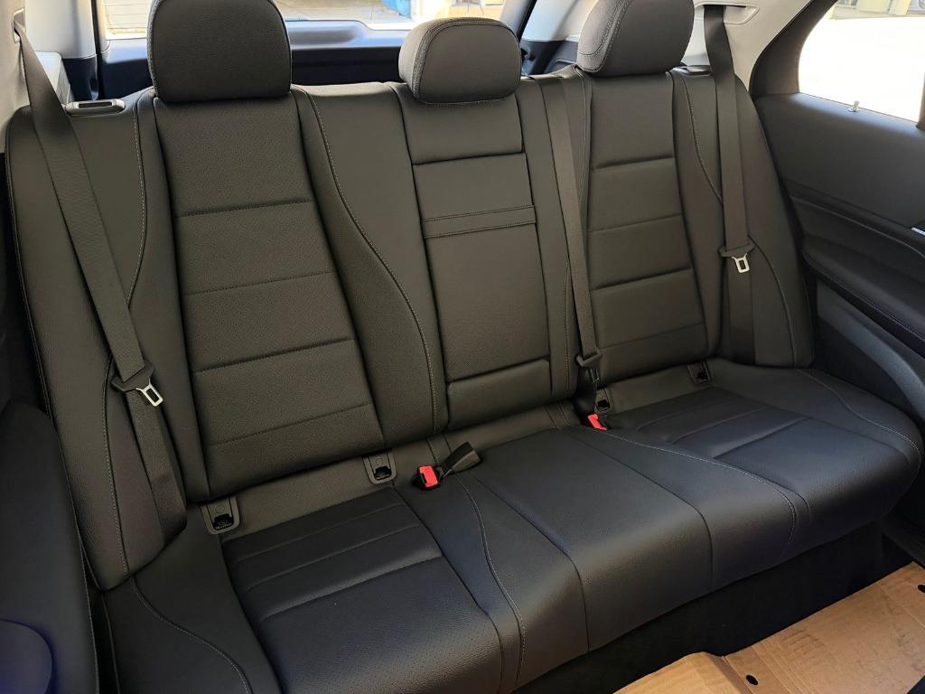 new 2026 Mercedes-Benz GLE 450 car, priced at $81,495