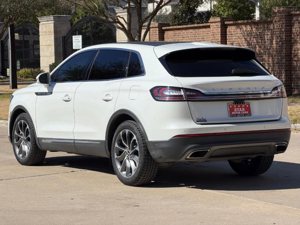 used 2021 Lincoln Nautilus car, priced at $27,440