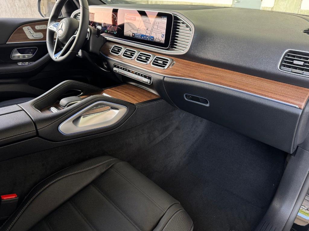 new 2026 Mercedes-Benz GLE 580 car, priced at $95,090