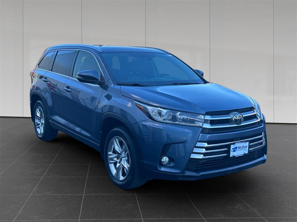 used 2018 Toyota Highlander car, priced at $22,671