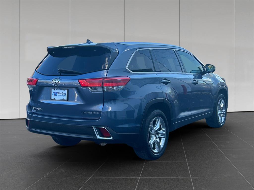 used 2018 Toyota Highlander car, priced at $22,671
