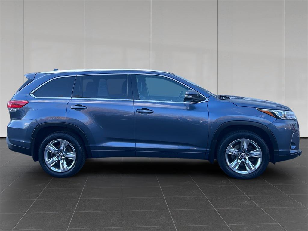 used 2018 Toyota Highlander car, priced at $22,671