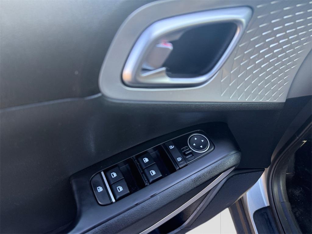 used 2023 Kia Soul car, priced at $15,299