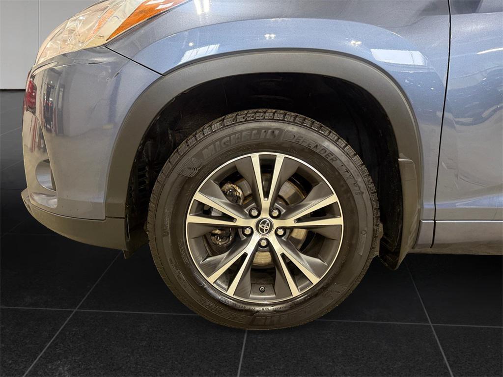 used 2017 Toyota Highlander car, priced at $18,958