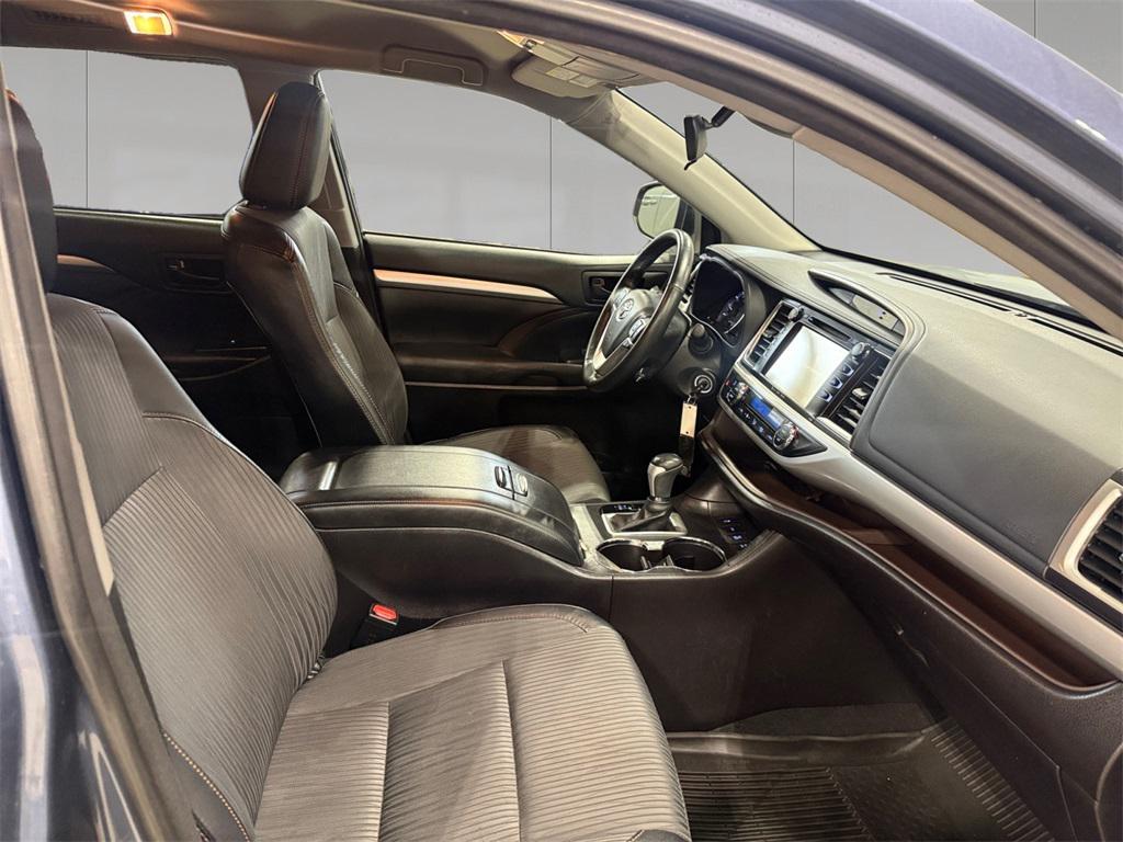 used 2017 Toyota Highlander car, priced at $18,958