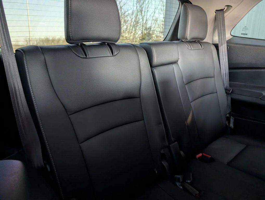 used 2022 Honda Pilot car, priced at $20,549