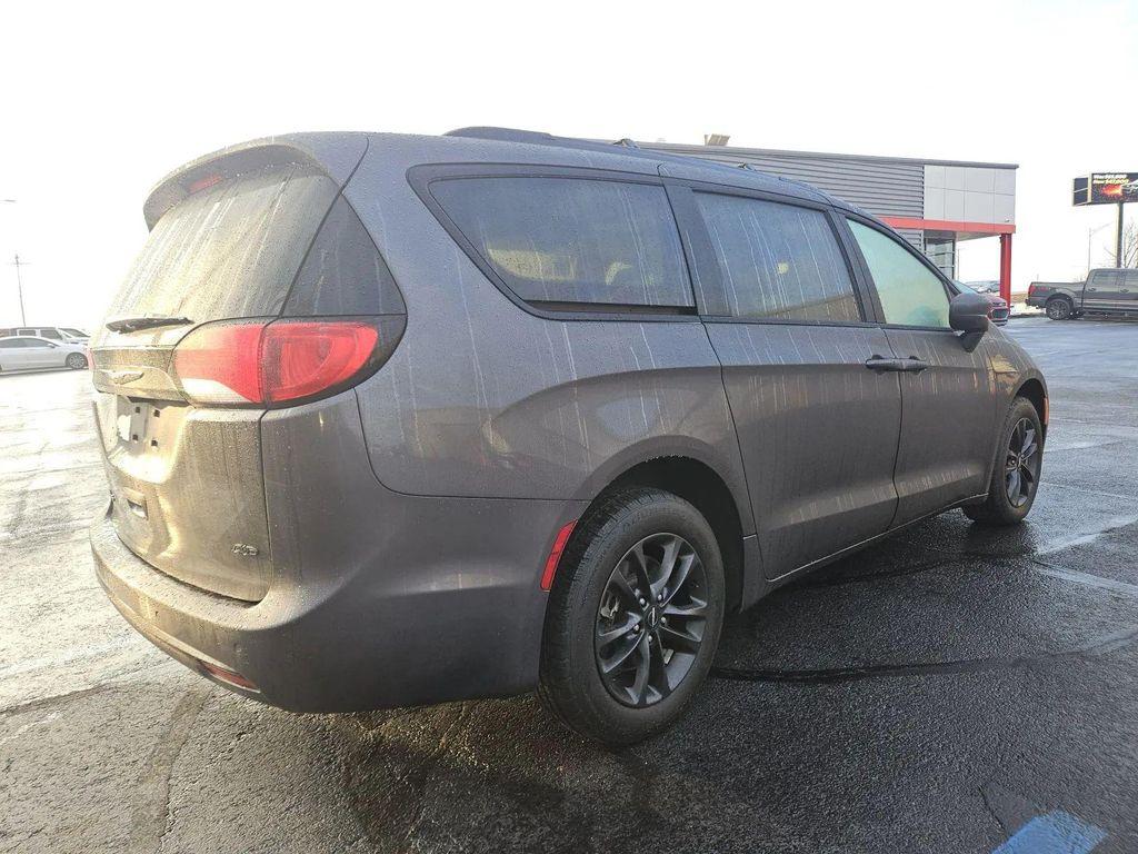 used 2020 Chrysler Pacifica car, priced at $25,535