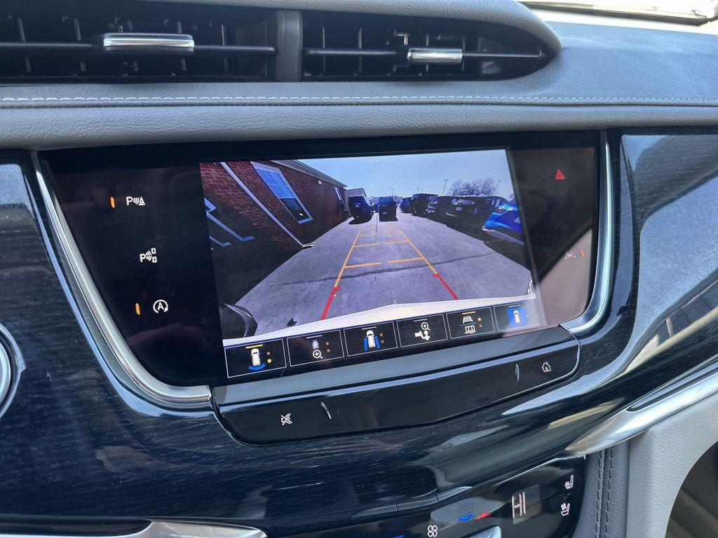 used 2024 Cadillac XT6 car, priced at $45,980