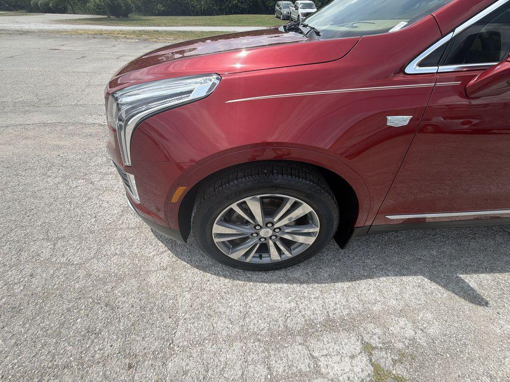 used 2020 Cadillac XT5 car, priced at $23,870
