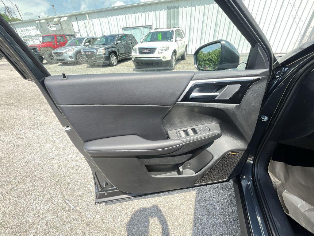 new 2025 Mitsubishi Outlander car, priced at $35,500