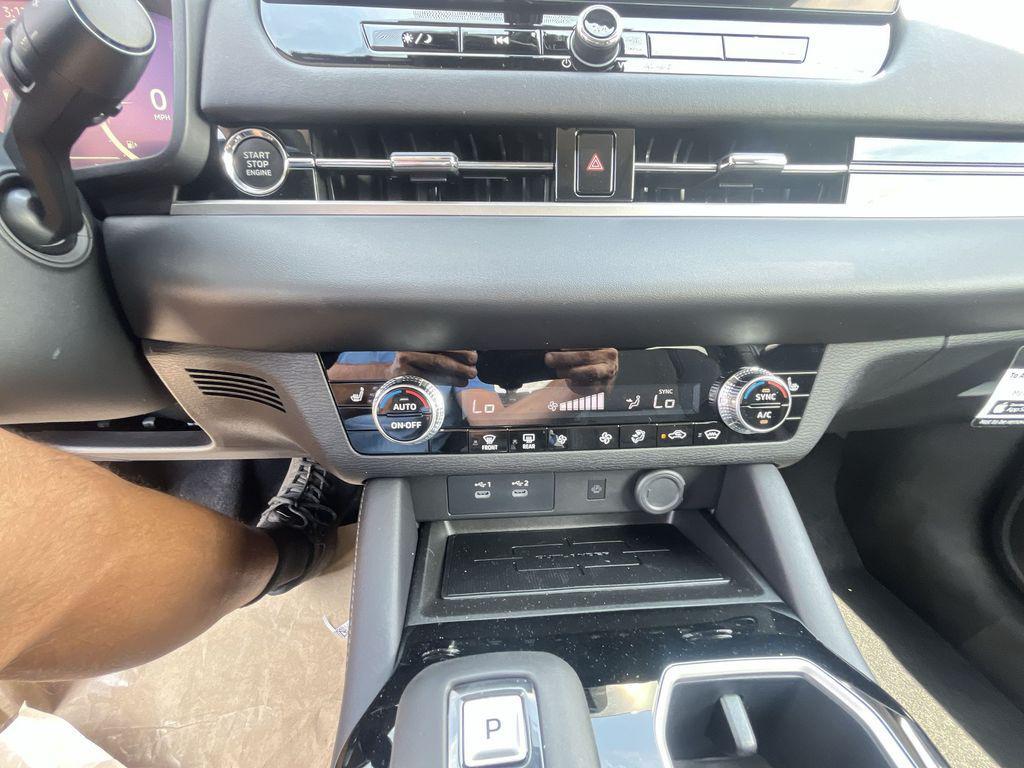 new 2025 Mitsubishi Outlander car, priced at $35,500