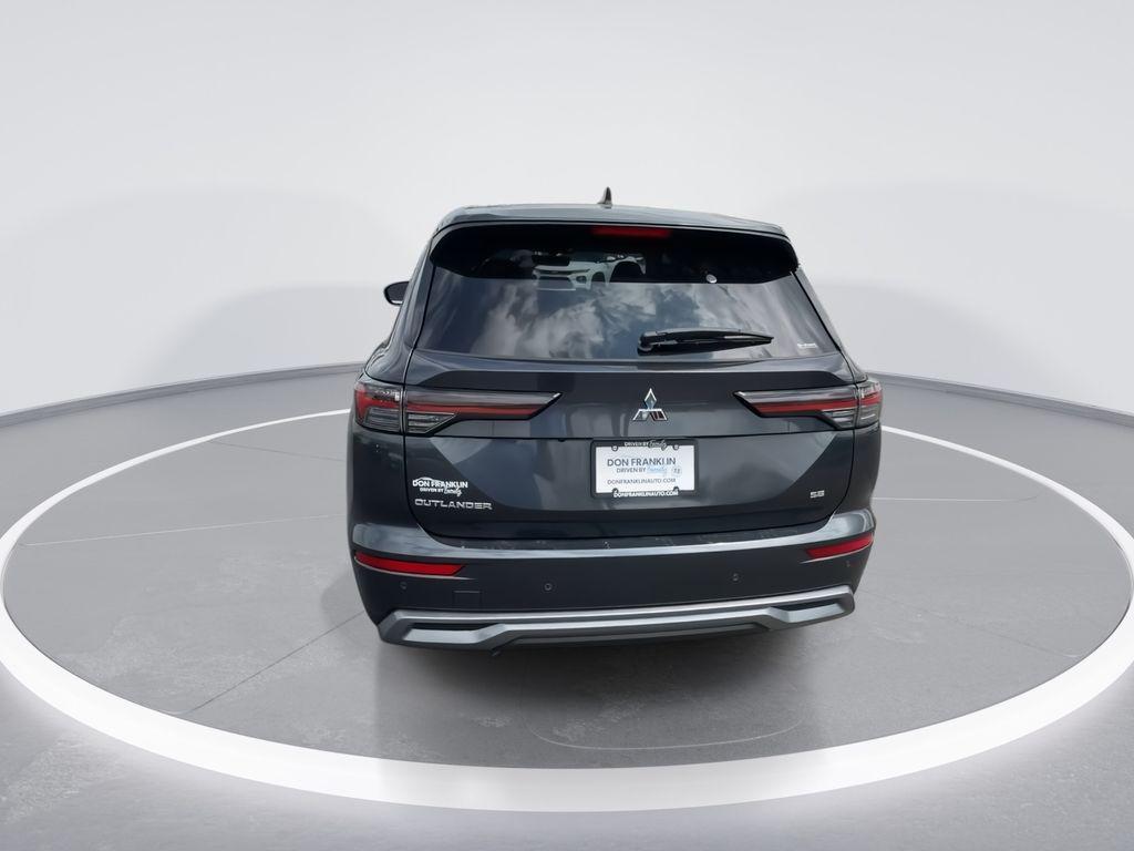 new 2026 Mitsubishi Outlander car, priced at $32,600
