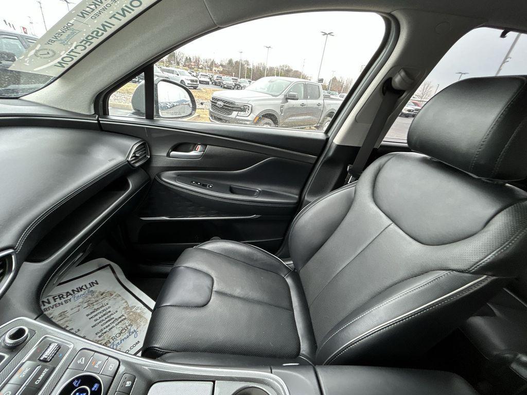 used 2023 Hyundai Santa Fe car, priced at $27,999