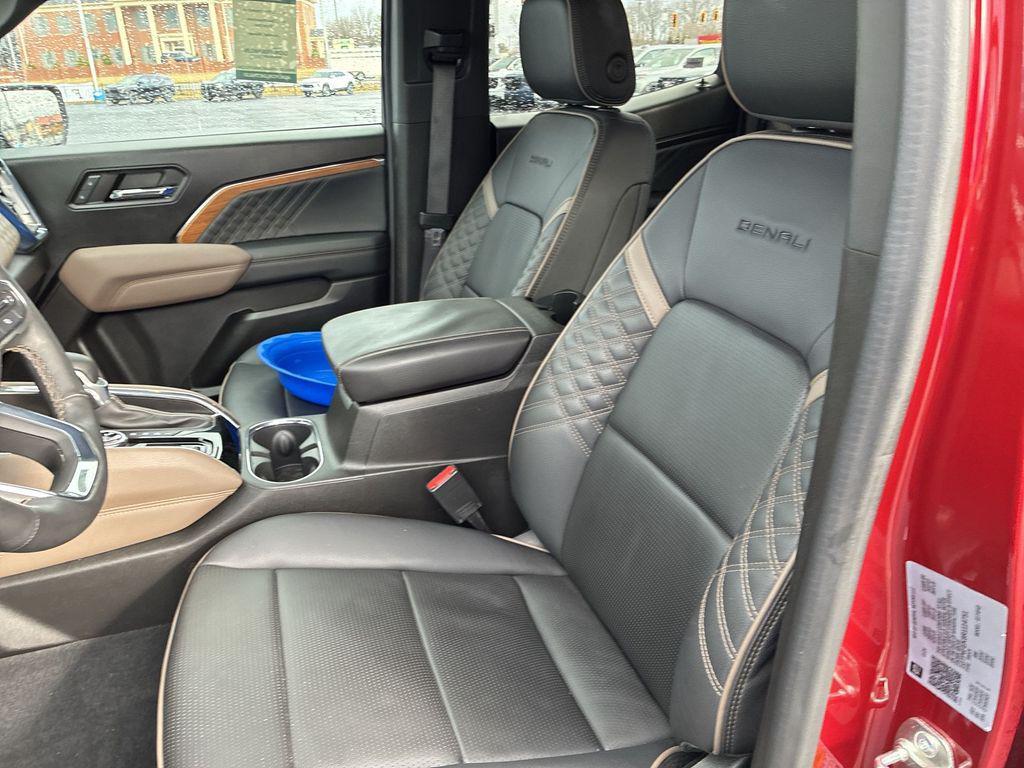 used 2024 GMC Canyon car, priced at $40,990