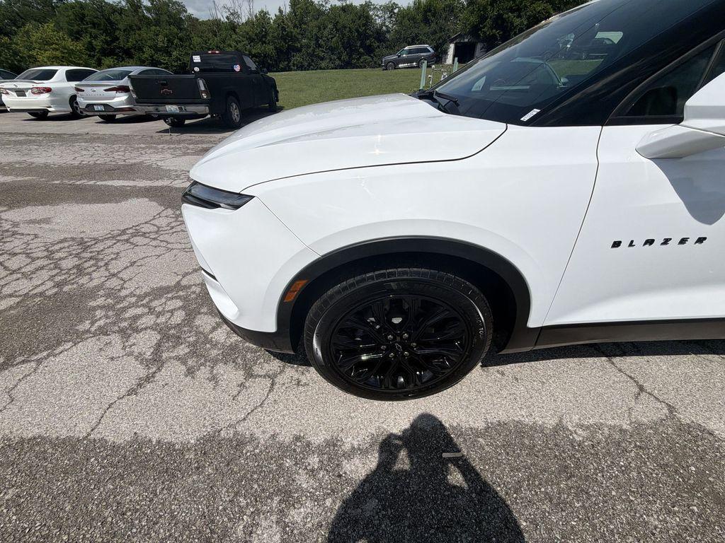 used 2024 Chevrolet Blazer car, priced at $29,079