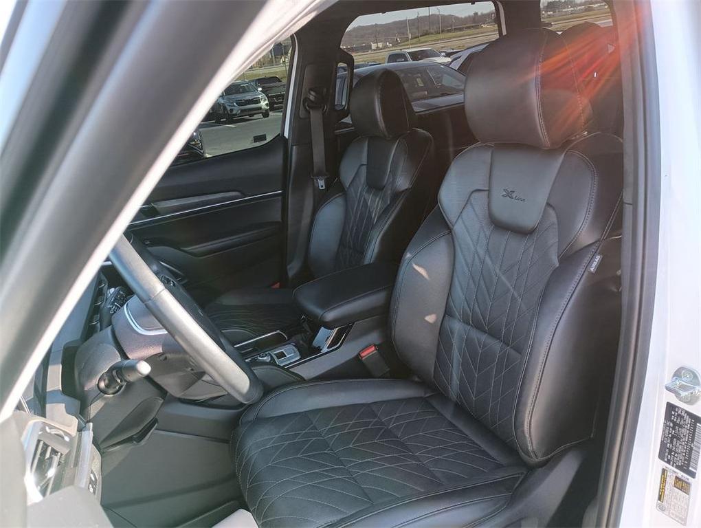 used 2024 Kia Telluride car, priced at $40,994
