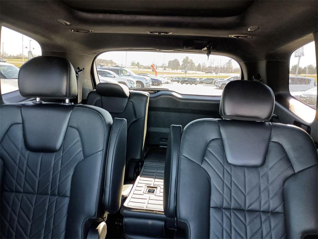 used 2024 Kia Telluride car, priced at $40,994