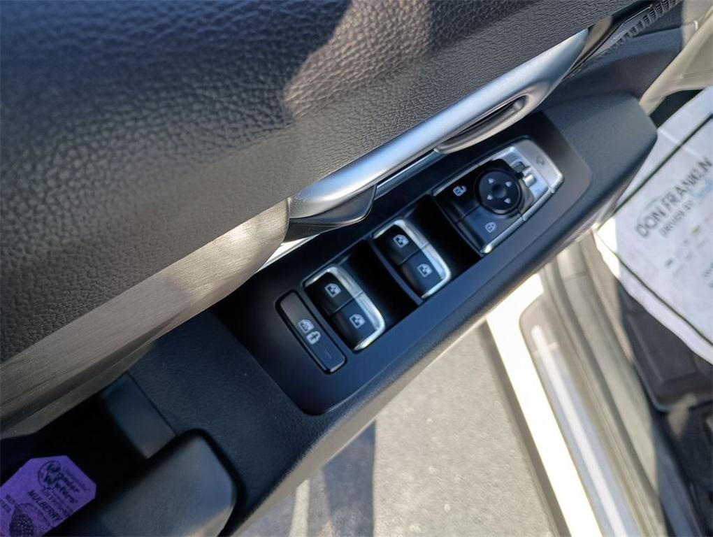 used 2024 Kia Telluride car, priced at $40,994