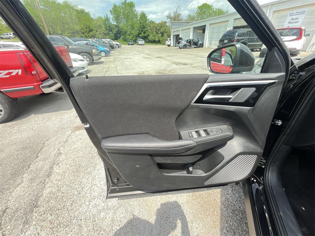 new 2025 Mitsubishi Outlander PHEV car, priced at $38,700