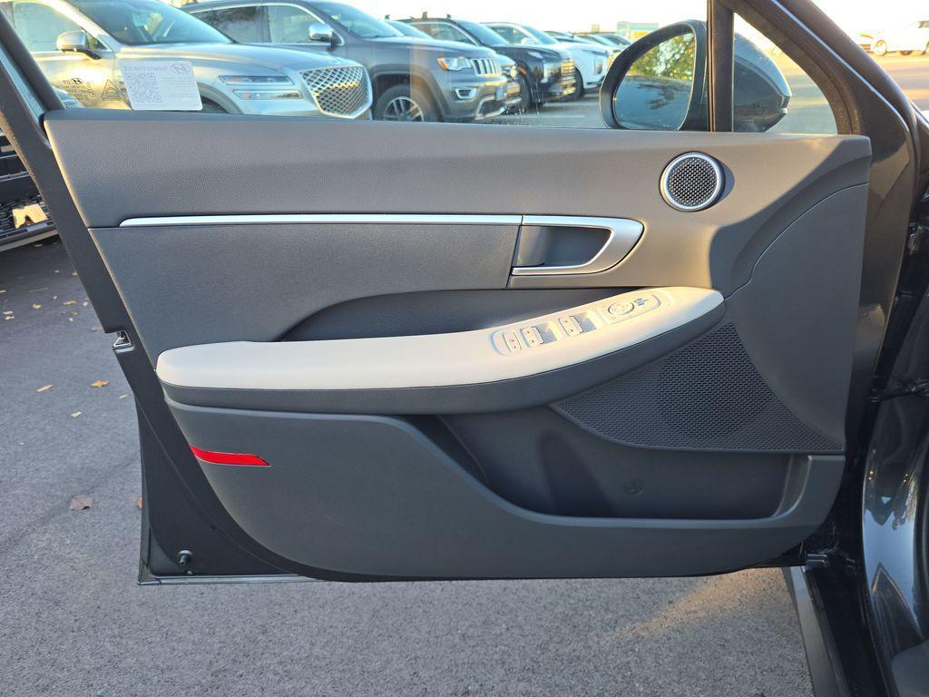 used 2025 Hyundai Sonata car, priced at $22,908