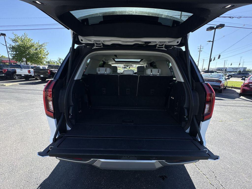 used 2025 Ford Expedition car, priced at $70,995