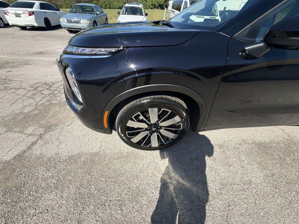 new 2026 Mitsubishi Outlander car, priced at $33,869