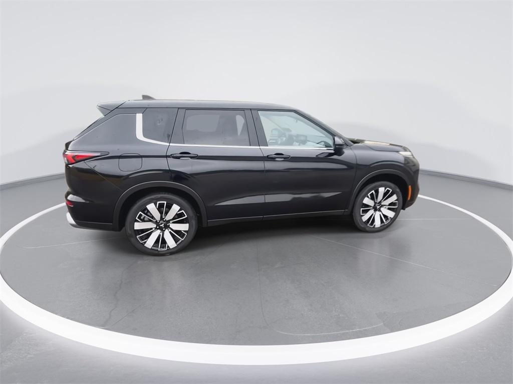 new 2025 Mitsubishi Outlander car, priced at $37,224
