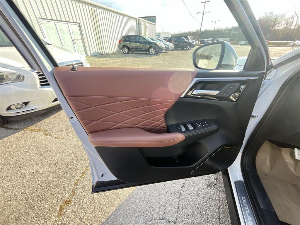 new 2026 Mitsubishi Outlander car, priced at $44,800