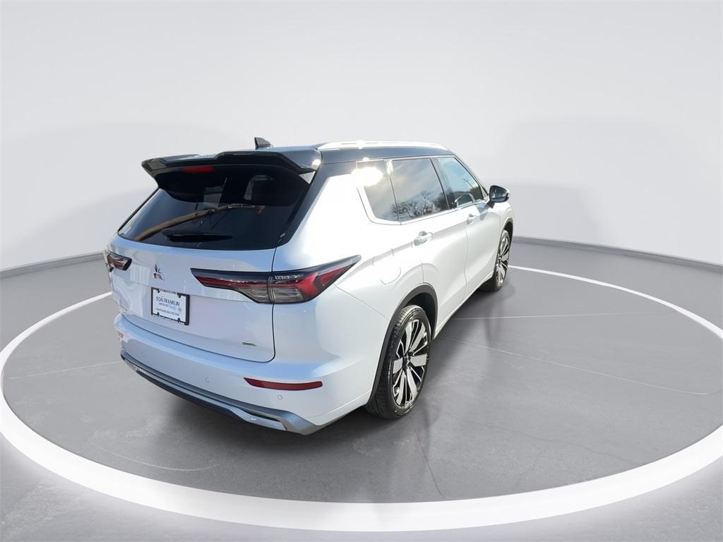 new 2026 Mitsubishi Outlander car, priced at $44,800