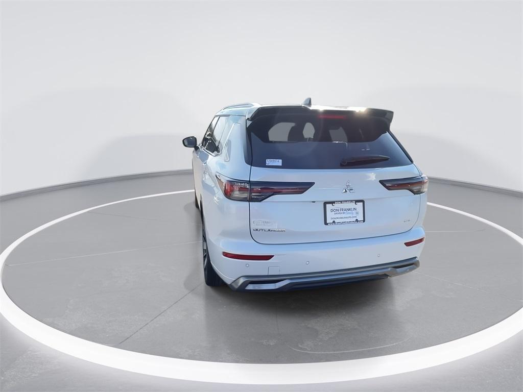 new 2026 Mitsubishi Outlander car, priced at $44,800